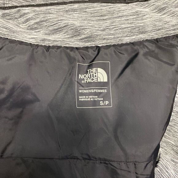 #151 THE NORTH FACE gray vest - Picture 4 of 8